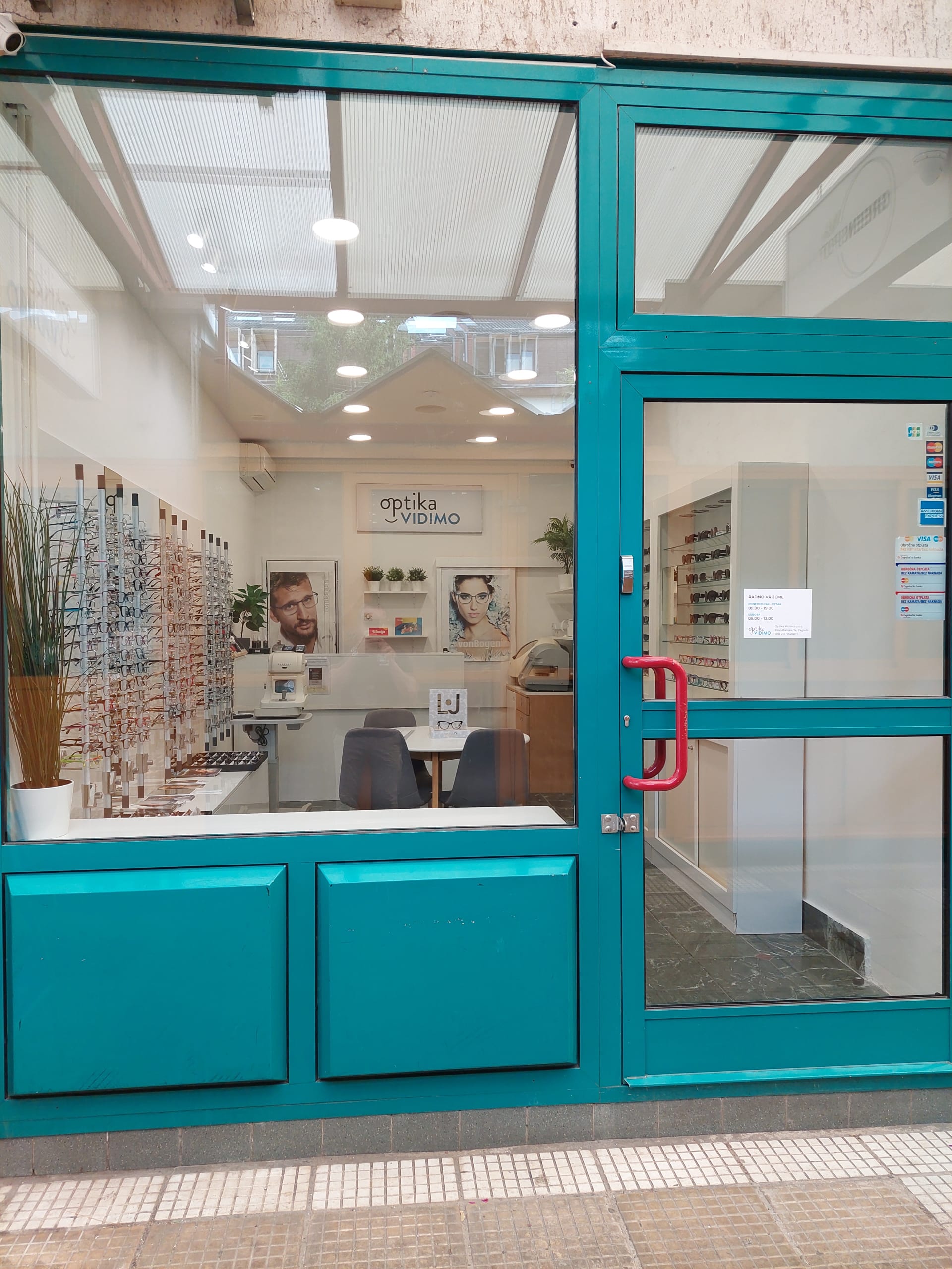 Malo smo se preselili!